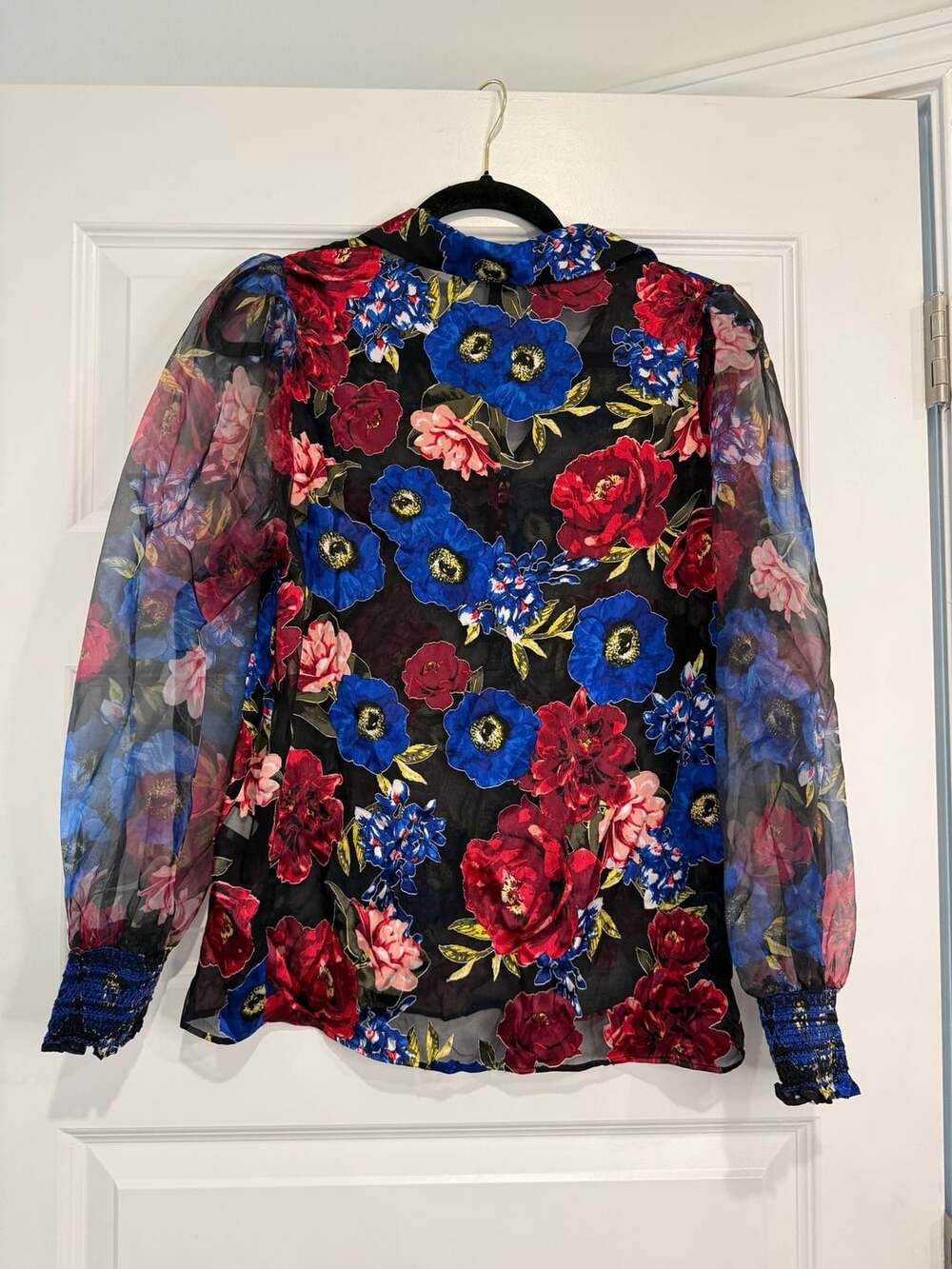 White House Black Market Sheer Floral Velvet Print Blouse Size S - Picture 7 of 7